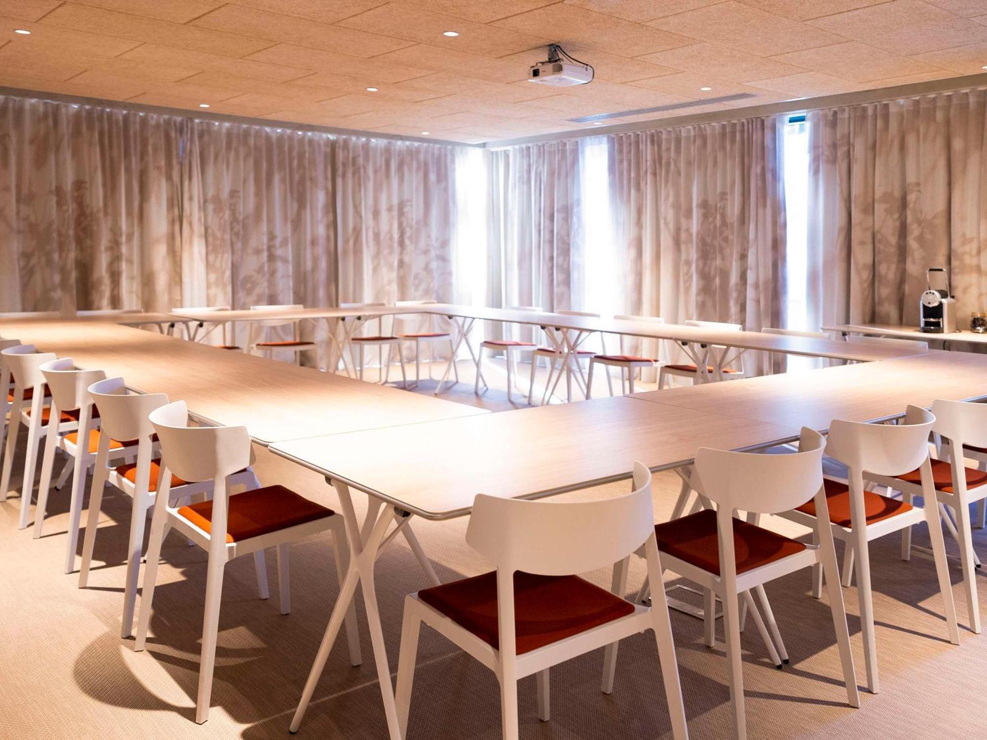 Ibis Styles Hotel 3*